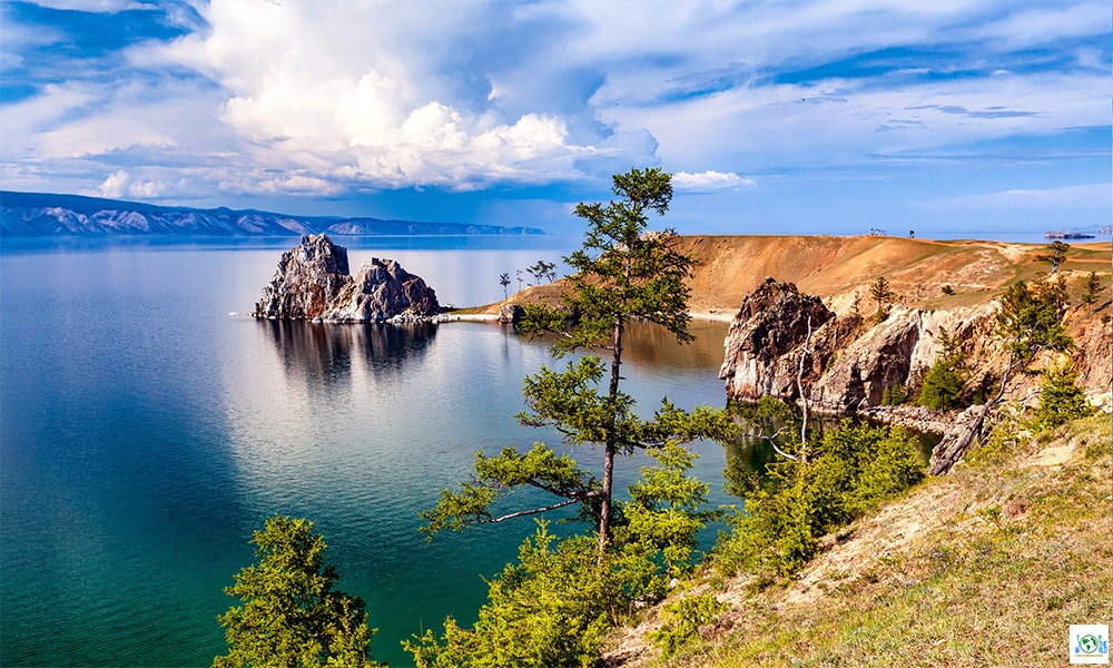 Top 10 Prettiest Lakes in the world