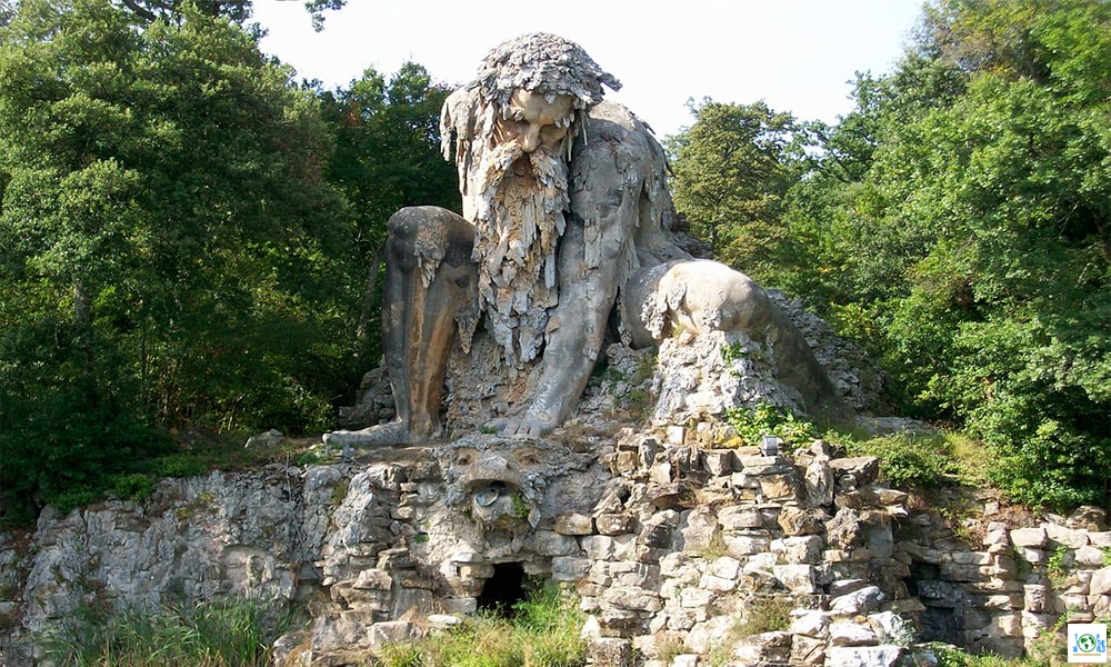 Top 10 Most Amazing Sculptures in the world