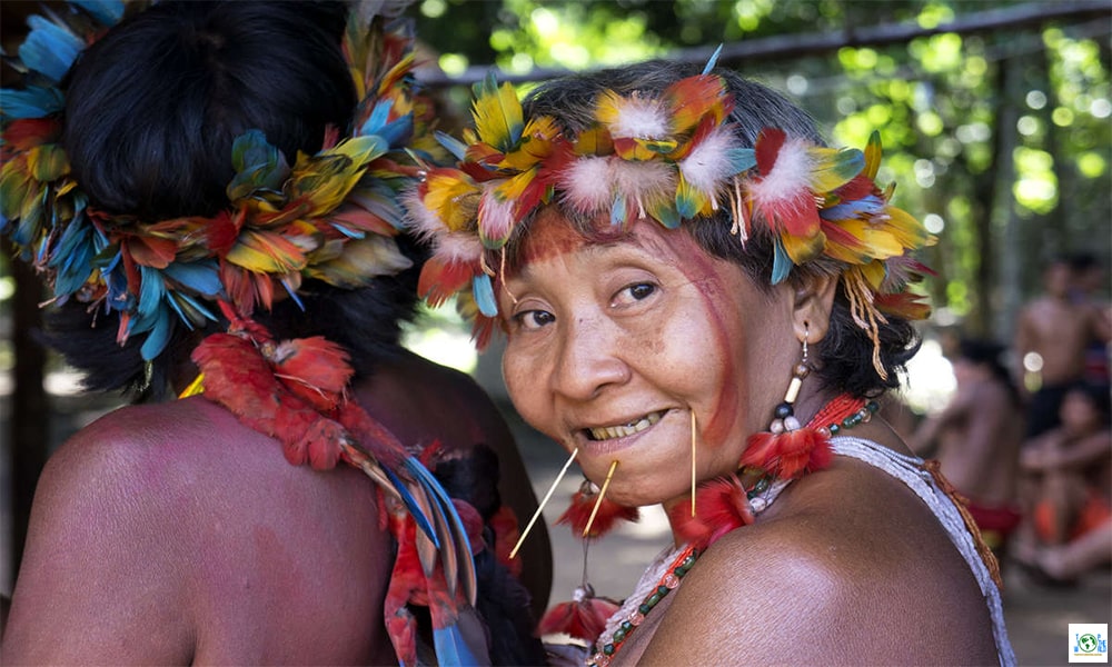 Top 10 Weirdest Tribes in the World